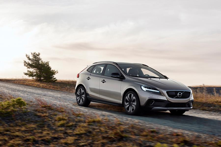 Volvo V40 Cross Country T5 2016 года  (фото 1 из 9)